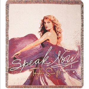 RARE Taylor Swift Speak Now Blanket Throw